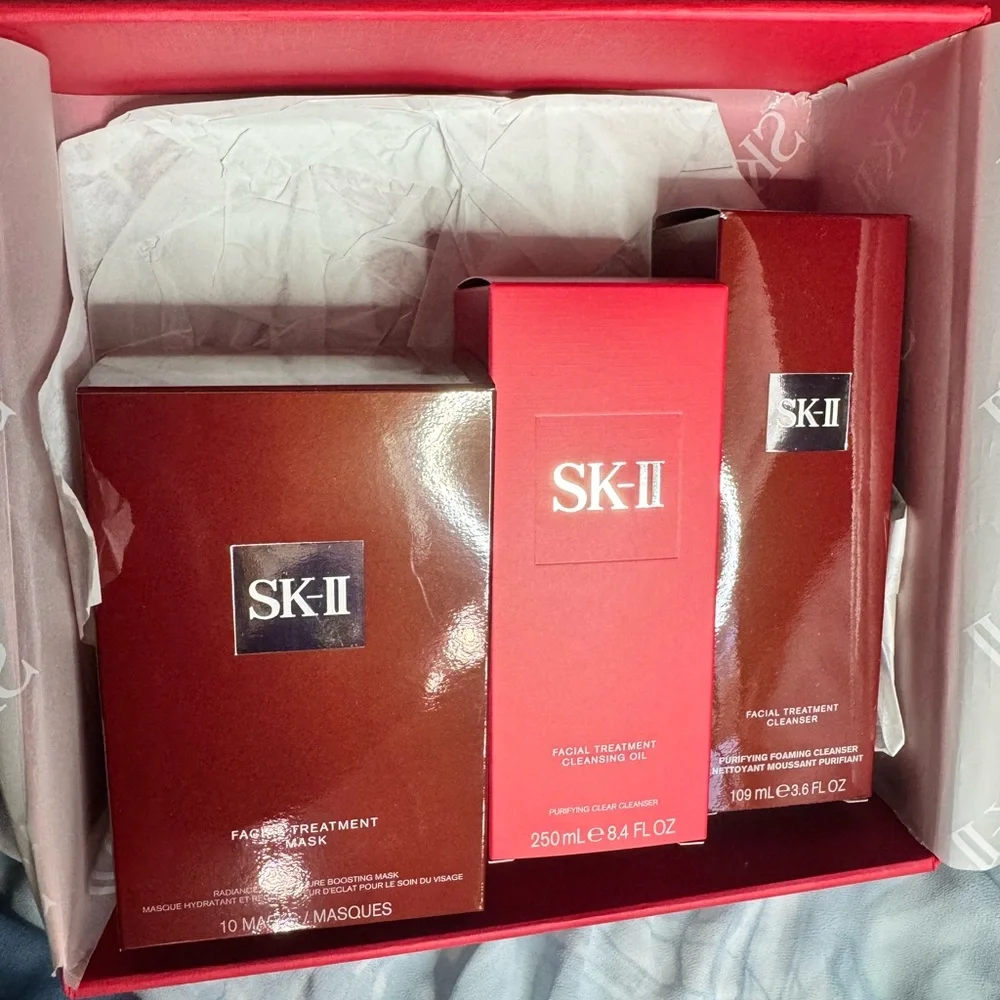 SK-II Skincare Cleansing Oil, Cleanser and 10 treatment masks.